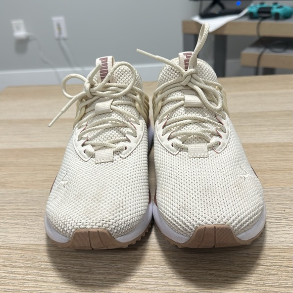 Puma Running shoes - Picture 3 of 3